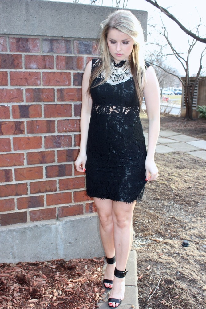 BLACK LACE DRESS