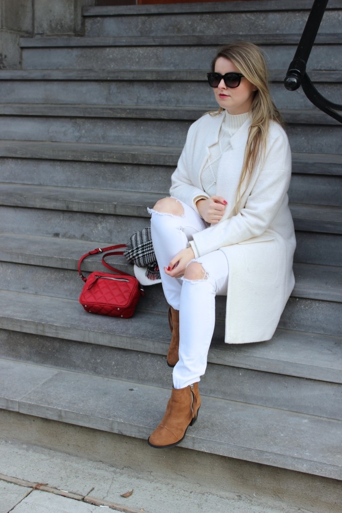 WINTER WHITE