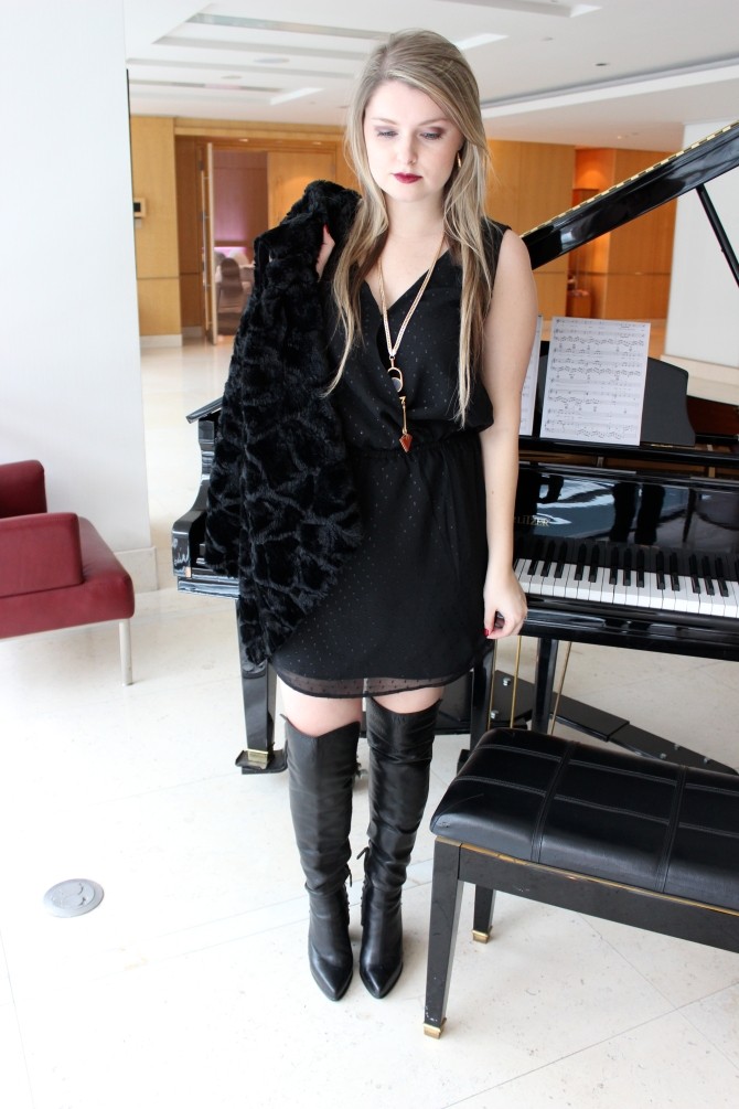 CLASSIC BLACK
