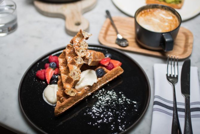 LOV BRUNCH