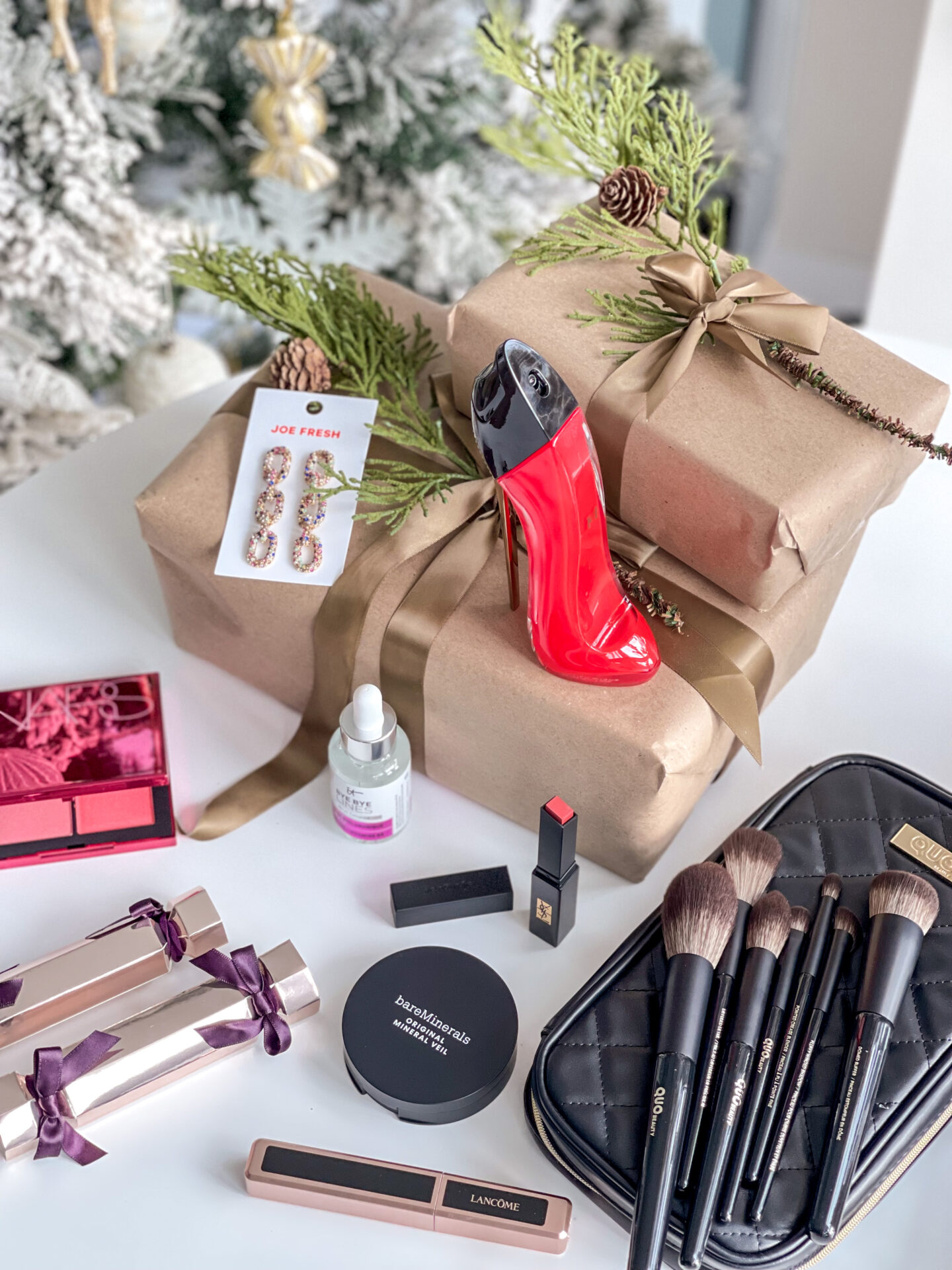 Shoppers Drug Mart
Last minute gift guide